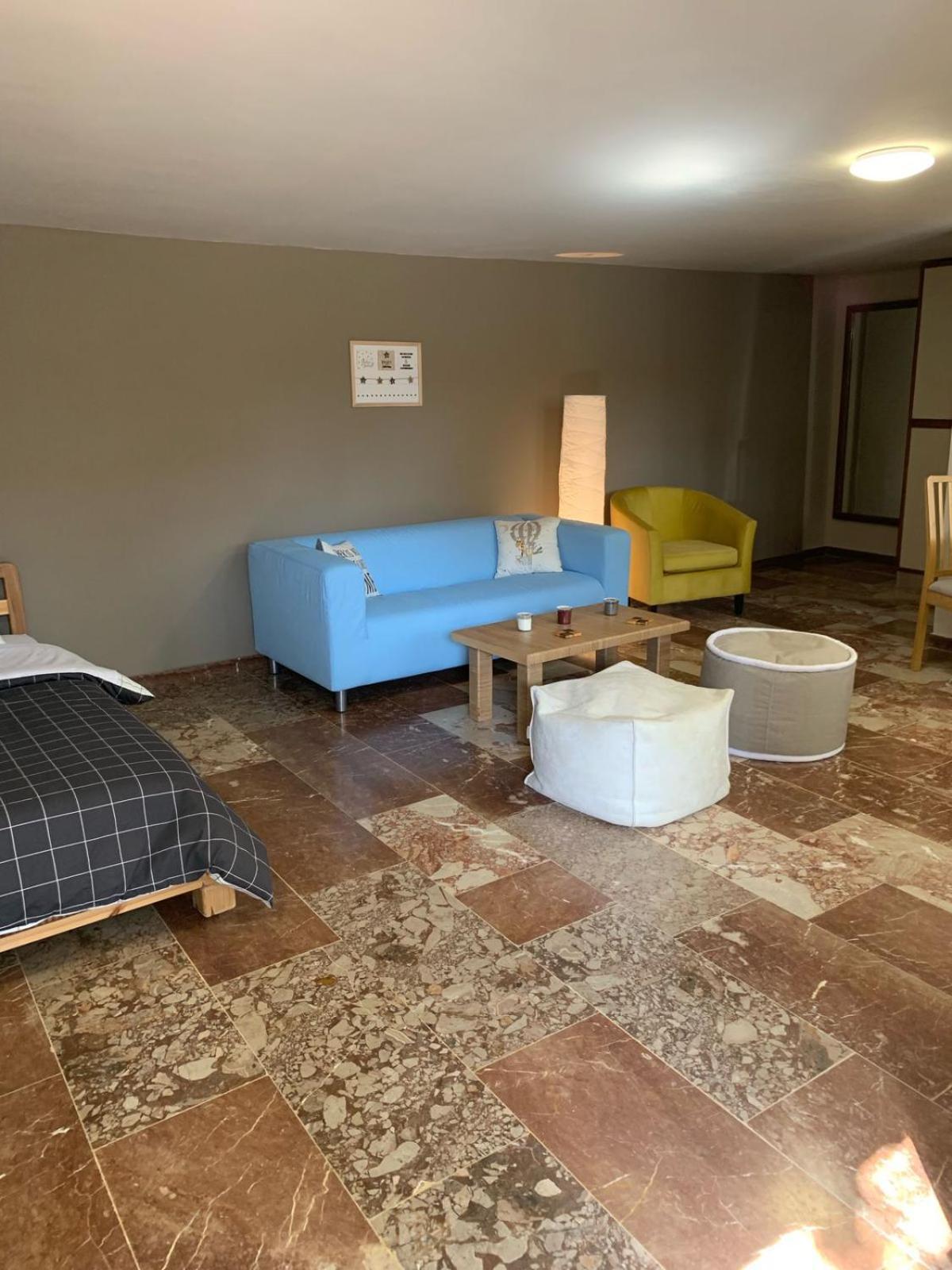 Zoes Place Apartment Артемида Екстериор снимка